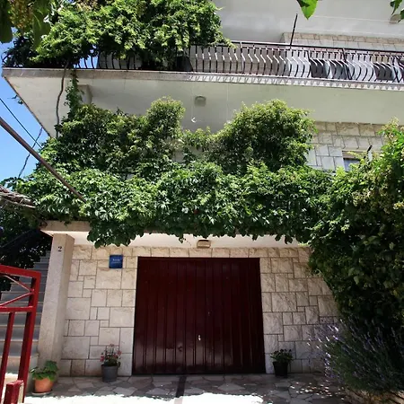 公寓 By The Sea Vinisce, Trogir - 4892 Vinišće