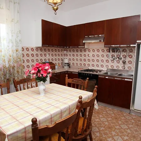 By The Sea Vinisce, Trogir - 4892 Винишче