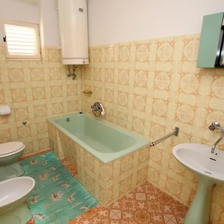 Апартаменты By The Sea Vinisce, Trogir - 4892 Винишче