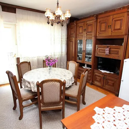 Апартаменты By The Sea Vinisce, Trogir - 4892 Винишче